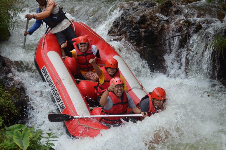 wahana-wisata-rafting-pangalengan-bandung-selatan-4