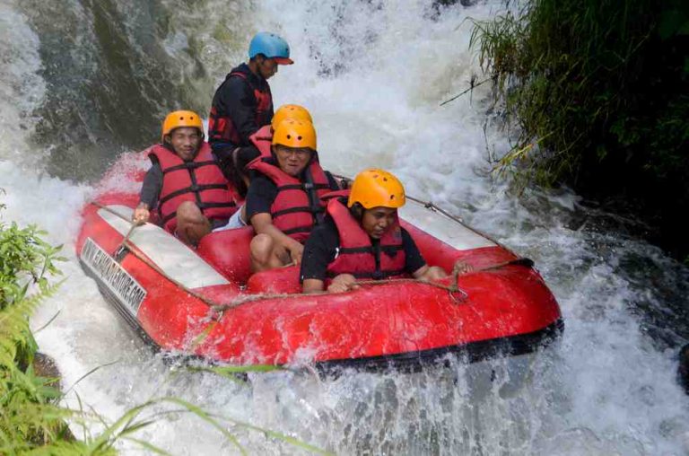 body rafting Bandung
