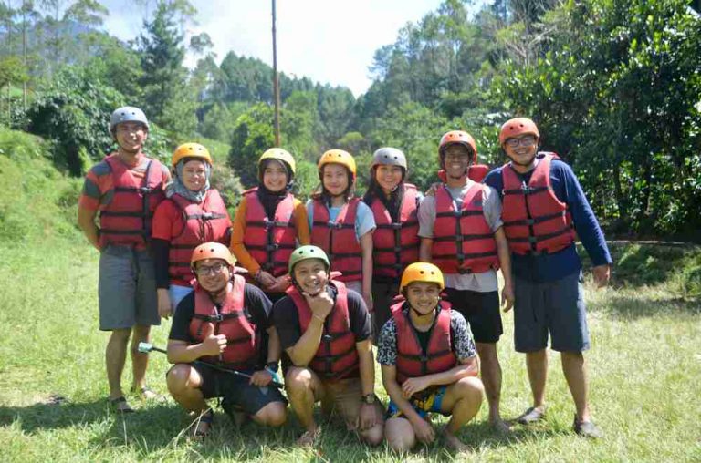 paket arung jeram Bandung1
